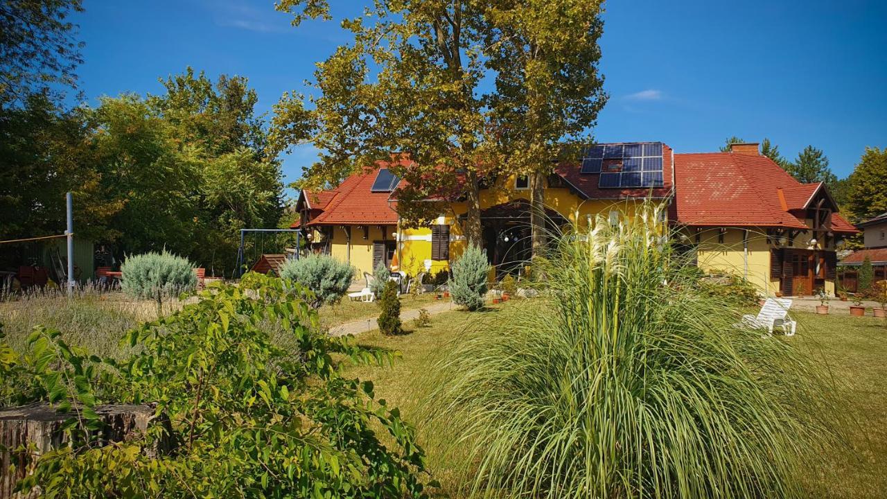 Harmónia Apartmanház Balatonlelle Ngoại thất bức ảnh