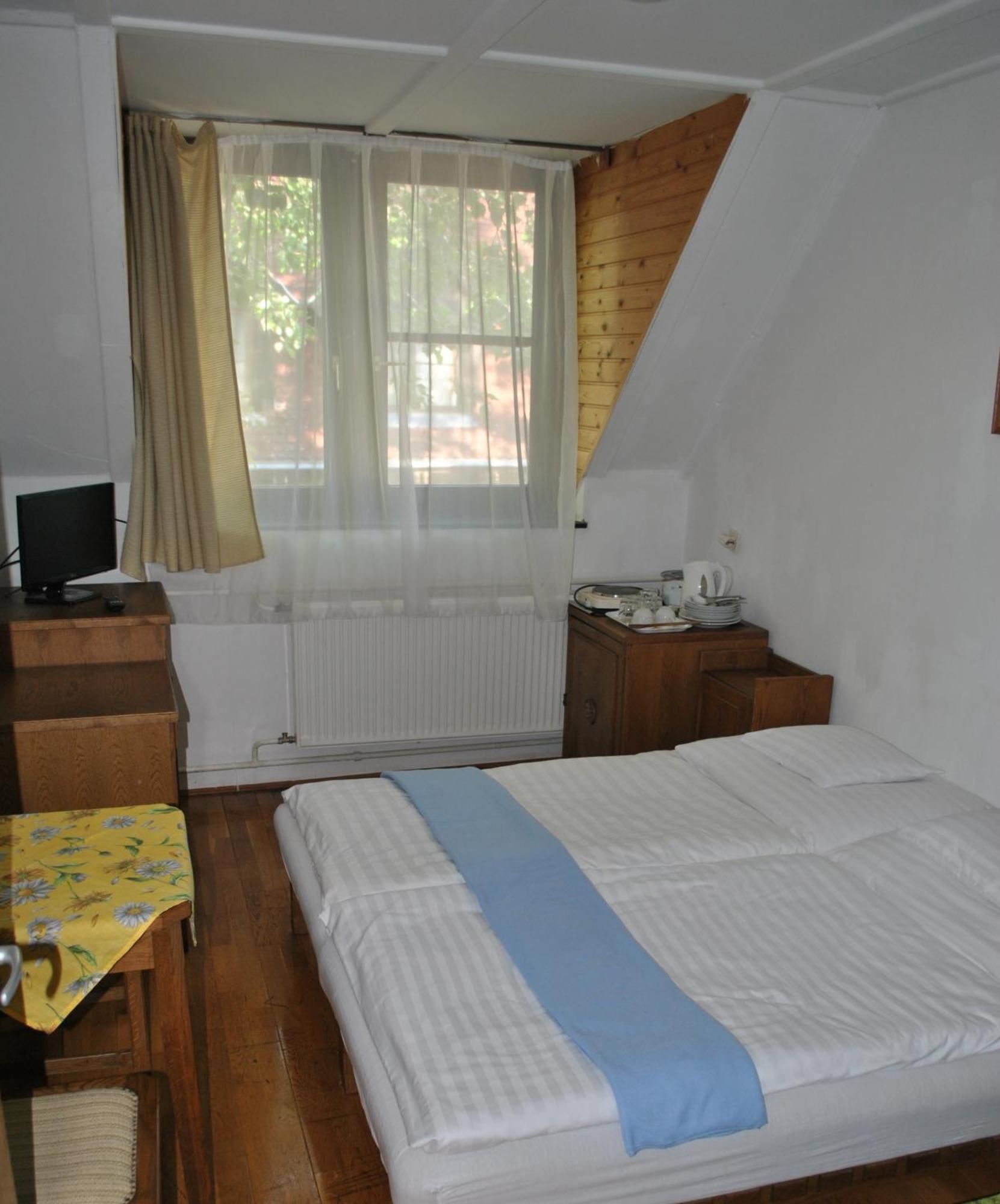Harmónia Apartmanház Balatonlelle Phòng bức ảnh
